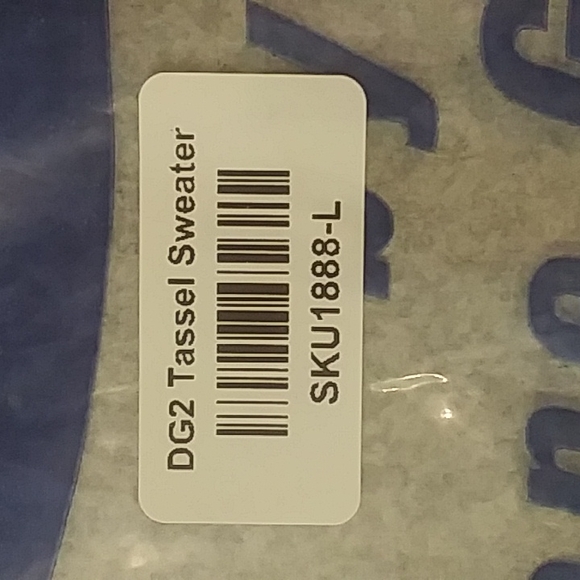 Long Sleeve Turtleneck Sweater w/Tassel Detail. Mossy Green Color - Picture 5 of 11